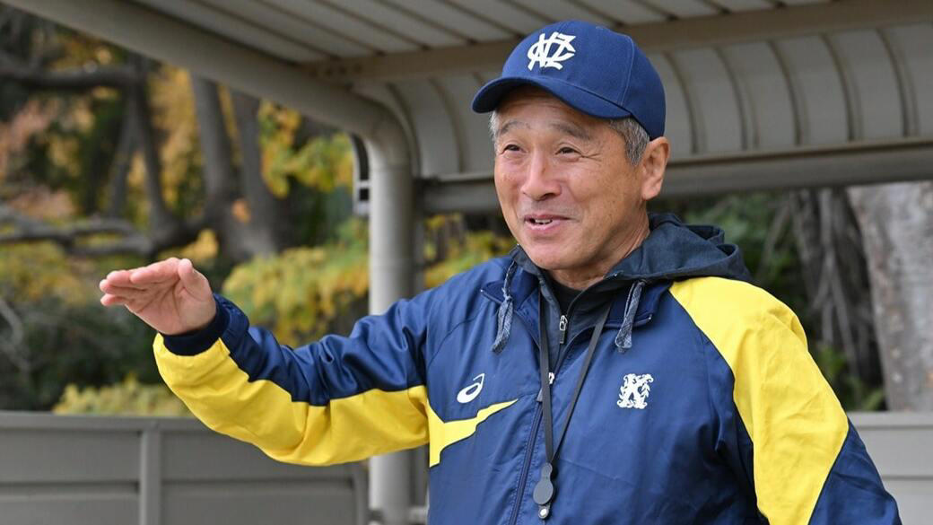 慶応高校に比べて知名度で劣る「シキコー」, 夏場まで封印していた「秘策」, 週に1回、慶応大学に「出稽古」, 自主性に委ね「考える習慣」を身につけさせる, 「慶応マイノリティー」の強い絆