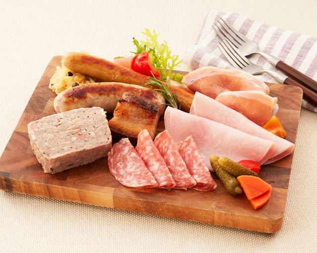 美食の国フランスで愛される郷土料理をイートインで, 職人の想いが伝わる味が実演販売で登場！, 郷土菓子や見た目にもかわいい焼き菓子が登場, 伝統が息づくテーブルウェアで食卓を楽しく華やかに, フレンチスタイルのおしゃれを楽しむワークショップ, 「星の王子さま マルシェ」を同時開催