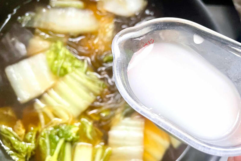 ■「白菜スープ」の材料, ■ワンパンでさっと作れる, ■旨みたっぷり、芯から温まる, ■寒い日にぴったり　「白菜スープ」