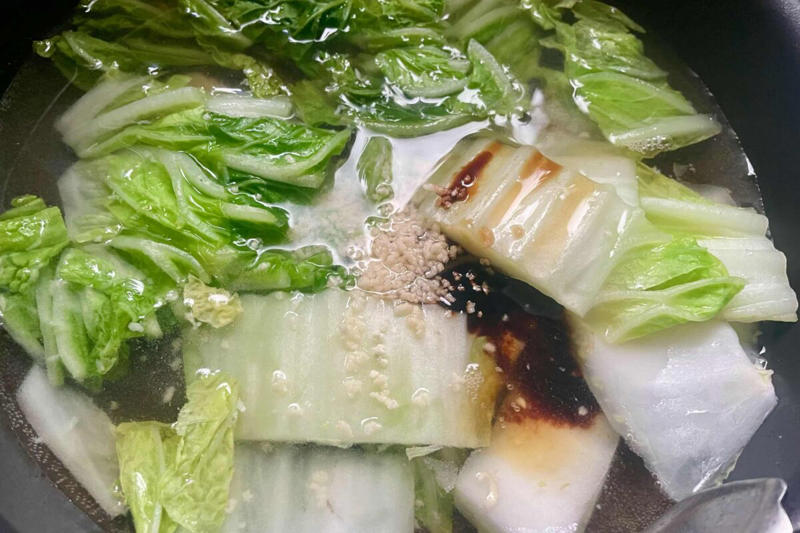 ■「白菜スープ」の材料, ■ワンパンでさっと作れる, ■旨みたっぷり、芯から温まる, ■寒い日にぴったり　「白菜スープ」