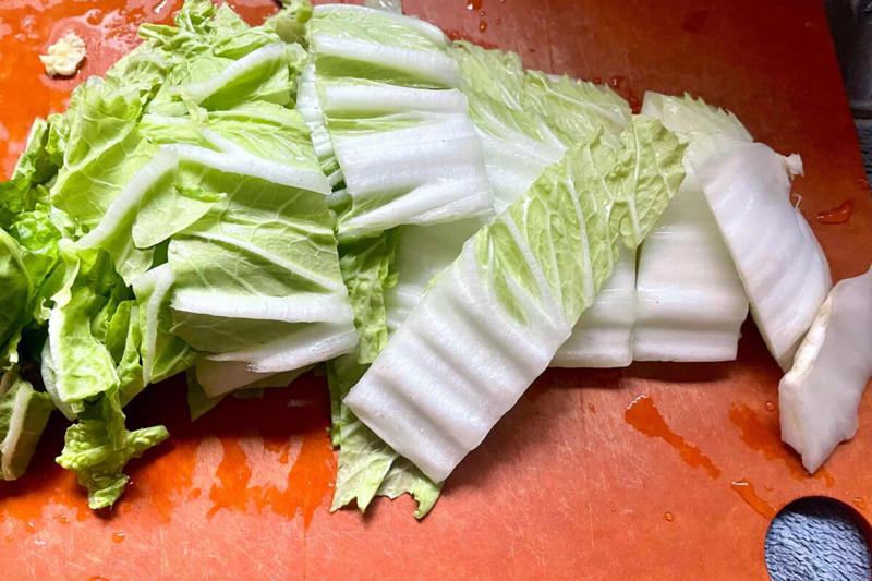 ■「白菜スープ」の材料, ■ワンパンでさっと作れる, ■旨みたっぷり、芯から温まる, ■寒い日にぴったり　「白菜スープ」