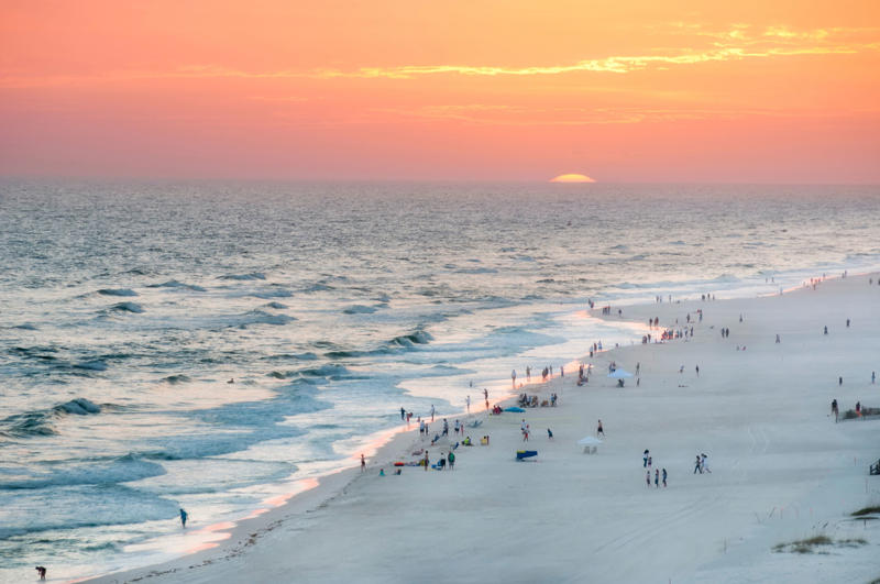 15. Coronado Beach, California, 14. St. Augustine Beach, Florida, 13. Lake Havasu State Park, Arizona, 12. Coligny Beach, Hilton Head, South Carolina, 11. South Padre Island, Texas, 10. Orange Beach, Alabama, 9. Trunk Beach, US Virgin Islands, 8. Siesta Beach, Florida, 7. Kailua Beach Park, Hawaii, 6. Ka'anapali Beach, Hawaii, 5. Hapuna Beach State Park, Hawaii, 4. Kaunaoa Beach (Mauna Kea Beach), Hawaii, 3. Waikiki Beach, Hawaii, 2. Navarre Beach, Florida, 1. Pensacola Beach, Florida