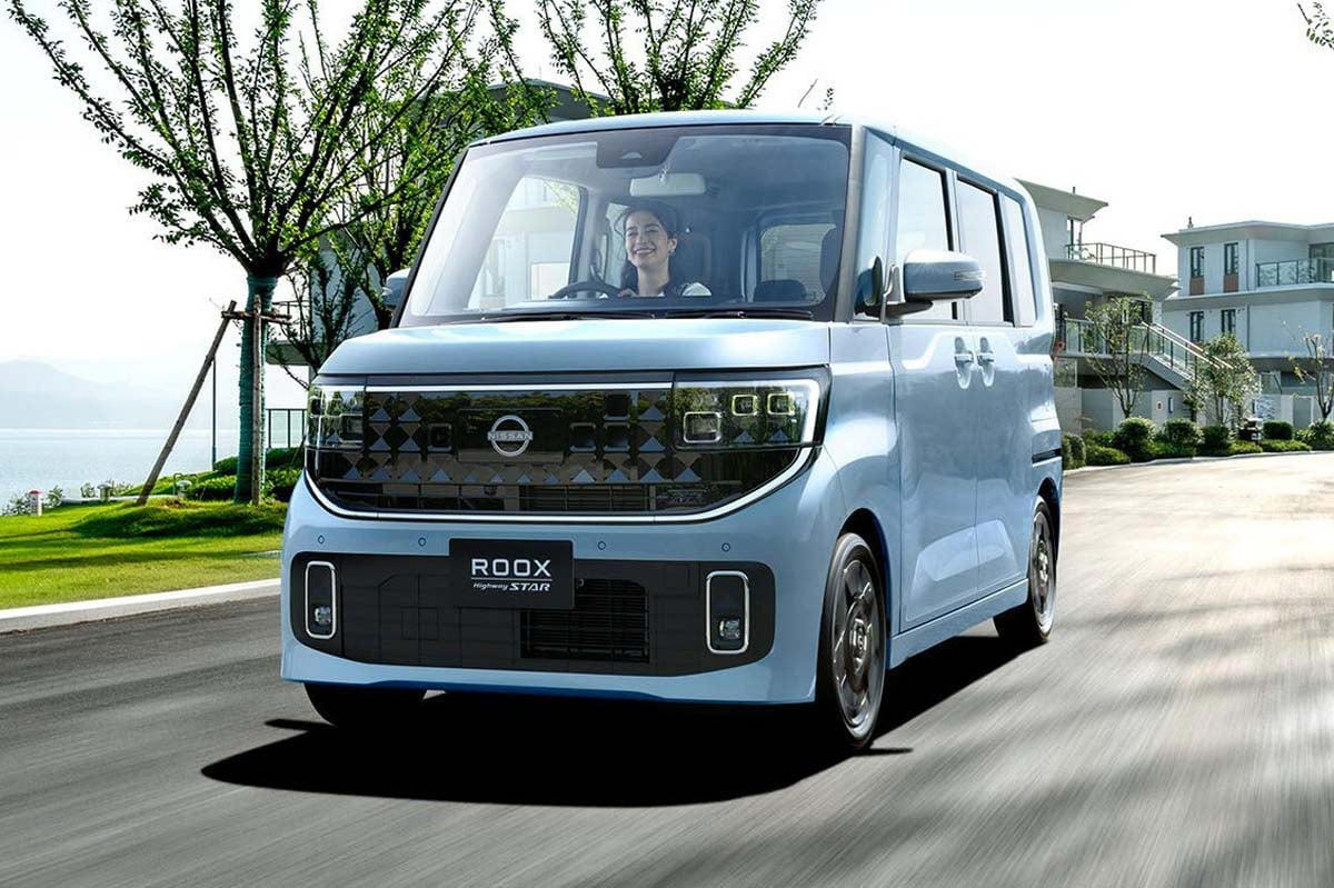 販売台数の変動と市場縮小, 消費者の価格意識と装備構造, ホンダの軽集中構造, 中間価格帯の復元, 電動化と価格構造の変化