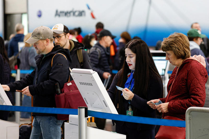 The IOC doesn't look like your typical cubicle office, American uses automation to help manage irregular operations, Crew scheduling and dispatch are among the biggest teams, Smaller workgroups are still essential to the operation, A command center is set up for emergency events