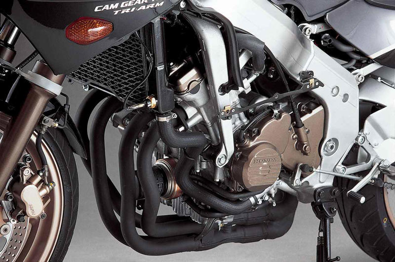 ホンダ「CBR400RR（NC23）」（1988年）の概要, ホンダ「CBR400RR（NC23）」（1988年）の各部装備・ディテール解説, ホンダ「CBR400RR（NC23）」（1988年）の主なスペック・当時価格, 400cc直4レーサーレプリカに至るまでのカウル付きCBR400系の変遷, 関連のおすすめ記事