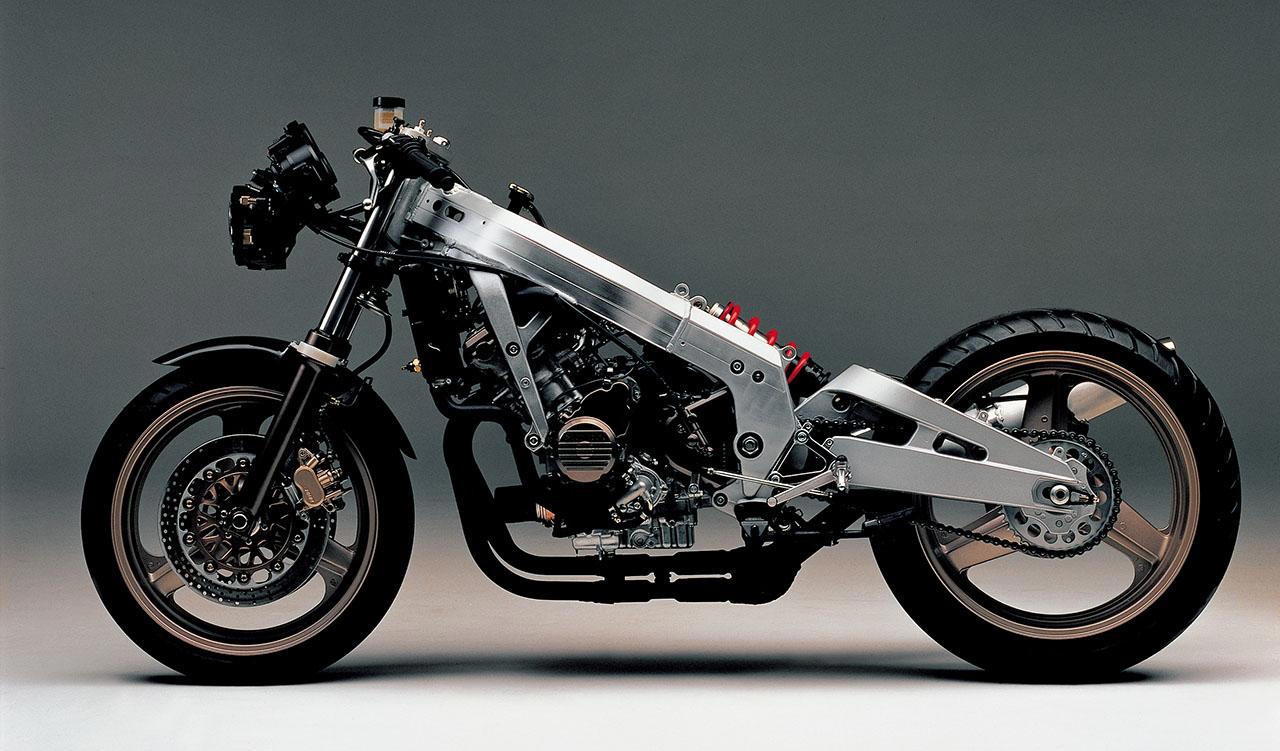 ホンダ「CBR400RR（NC23）」（1988年）の概要, ホンダ「CBR400RR（NC23）」（1988年）の各部装備・ディテール解説, ホンダ「CBR400RR（NC23）」（1988年）の主なスペック・当時価格, 400cc直4レーサーレプリカに至るまでのカウル付きCBR400系の変遷, 関連のおすすめ記事
