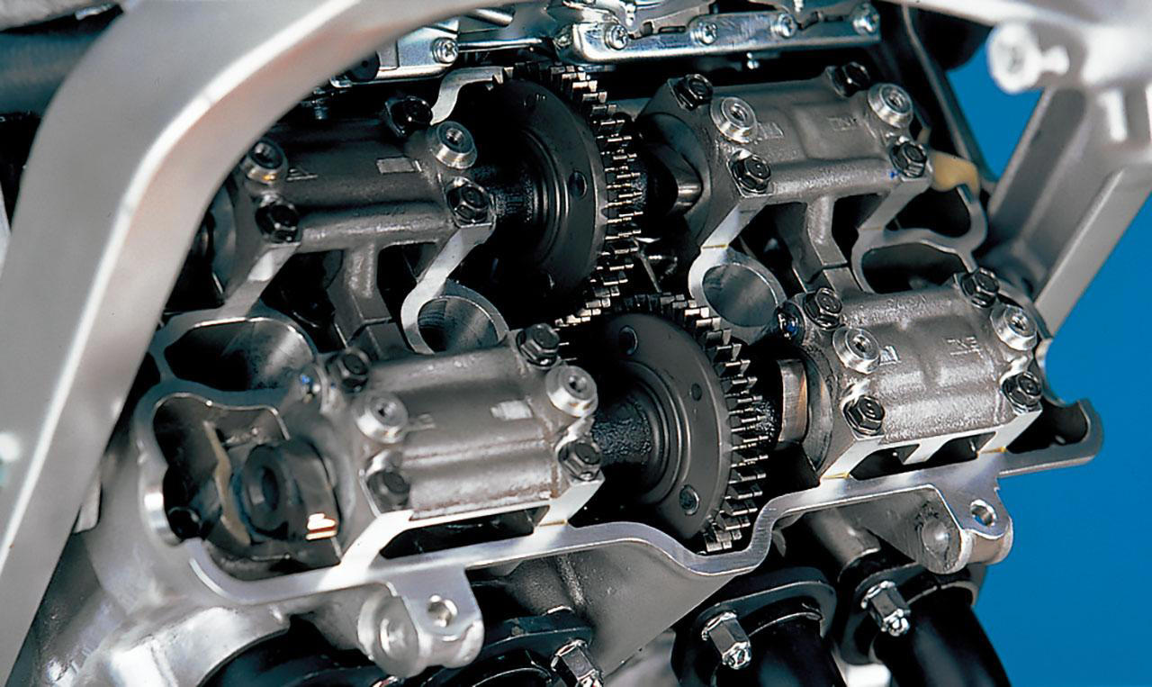 ホンダ「CBR400RR（NC23）」（1988年）の概要, ホンダ「CBR400RR（NC23）」（1988年）の各部装備・ディテール解説, ホンダ「CBR400RR（NC23）」（1988年）の主なスペック・当時価格, 400cc直4レーサーレプリカに至るまでのカウル付きCBR400系の変遷, 関連のおすすめ記事