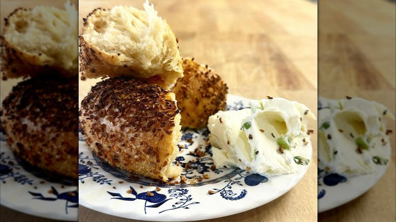 Mt. Bagel, Backyard Bagel, Hey Bagel, Old Salt Fish and Bagel, Bloom Bistro & Grocery, Rachel's Bagels and Burritos, Salmonberry Goods, Bagel Oasis, Loxsmith Bagels, Zylberschtein's Deli, Methodology