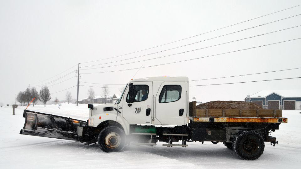 Tracking the storm, The wintry side, The rainy side, Winter air is coming