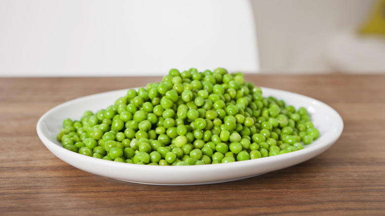 Thinking they're bland Overcooking them, Boiling frozen peas, Always cooking them, Eating them plain, Thinking they're bland, Believing you can undercook them, Sticking to the microwave, Not steaming them, Limiting yourself to green peas