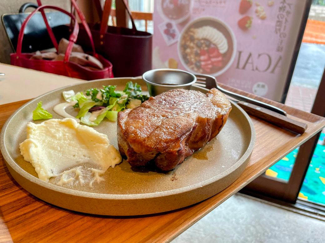 超高層ビルだけじゃない街, 田町タワーを過ぎると…, タワマン「白金ザ・スカイ」にちなんだメニューも, 自分史上最小の店を発見！, 魚がおいしい「諸国地酒銘酒処 芝の浦」, タワマン増殖で田町に起きた変化, タワマンがある風景と歴史が交差する田町