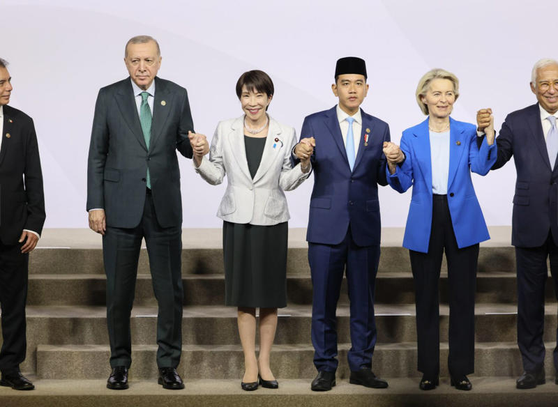 高市首相の発言が波紋を呼んだ理由, 「舐められない」と「マウントを取る」の違い, 「女性リーダーの装い」は注目を集めやすい, 言葉の選び方1つで意味が変わる