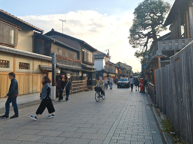 ・祇園へ行ってみた, ・清水寺の周辺へ行ってみた, ・錦市場へ行ってみた, ・京都のキャパシティは……