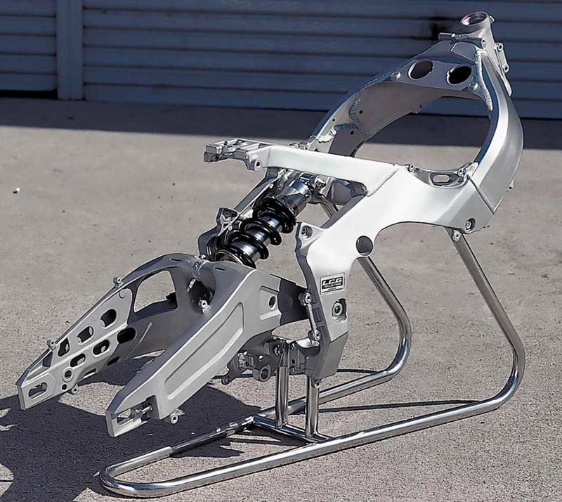 ホンダ「CBR400RR（NC29）」（1990年）の概要, ホンダ「CBR400RR（NC29）」（1990年）の各部装備・ディテール解説, ホンダ「CBR400RR（NC29）」（1990年）の主なスペック・当時価格, 関連のおすすめ記事
