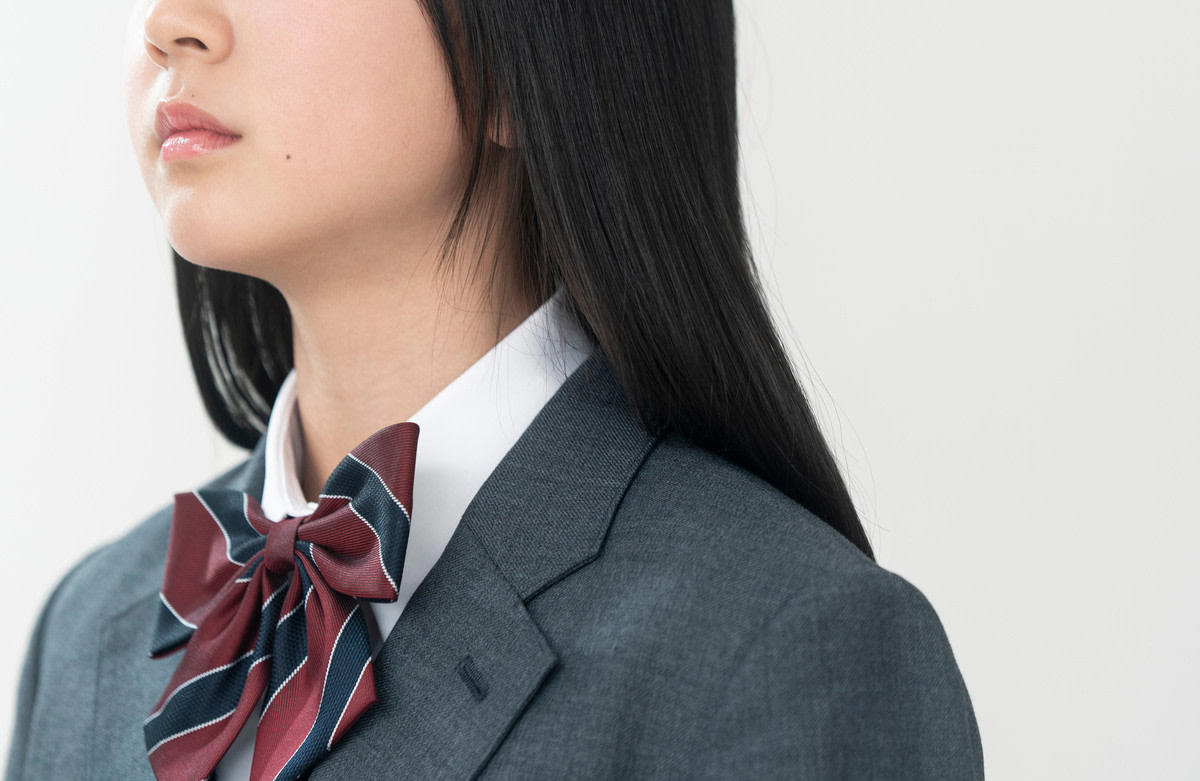 美容クリニックに転職し、年収は2倍に, 美男美女カップル, 30万円の買い物に高級旅館…, 離婚の準備を進めると…, 「高卒と結婚できるか！」