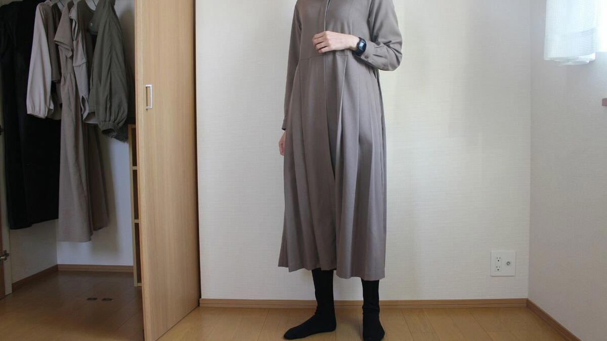 1：平日は基本「ワンピース」で過ごす, 2：土日は動きやすい「トレーナー＆ズボン」, 3：アウターは暖かいものをひとつだけ, 4：少ない服で過ごすメリット
