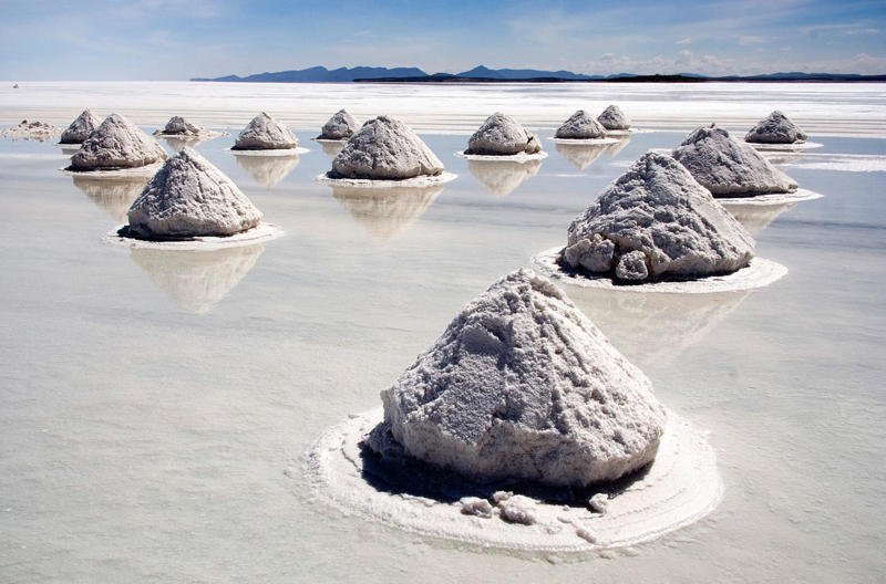 Salar de Uyuni, Bolivia, Villa del Balbianello, Italy, PHANG NGA BAY, THAILAND, REDWOOD STATE PARK, CRESCENT CITY, CALIFORNIA, MALDIVES, GUI LIN, CHINA , MATMATAT AL-QADIMAL, TUNISIA, DEATH VALLEY, DUBROVNIK, CROATIA , TIKAL, GUATEMALA, Hardangerjøkulen glacier, Finse, Norway  , SKELLIG MICHAEL, IRELAND 