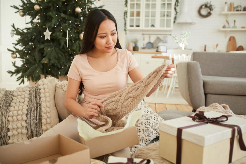 Exercise equipment, Calendar, Cosmetics, Cleaning supplies, Lingerie, Ugly holiday sweater, Fruitcake, Souvenirs, Air fresheners, Cheap candy and chocolate, Random gift cards, Throw pillows, Hand-me-downs, Self-help books, Toiletries, Fruit baskets, A tie or scarf, Handcrafted anything, Keychain, A loud toy