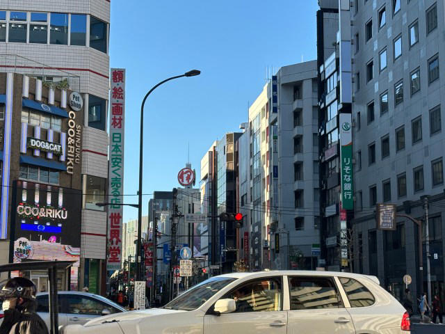 ・ボンボンドロップシールとは, ・新宿の雑貨店＆文具店を探してみる, ・シールコーナーの異変, ・一縷の望みをかけて穴場へ, ・シールコーナーの異変, ・クリスマスまでに増産がんばってください！