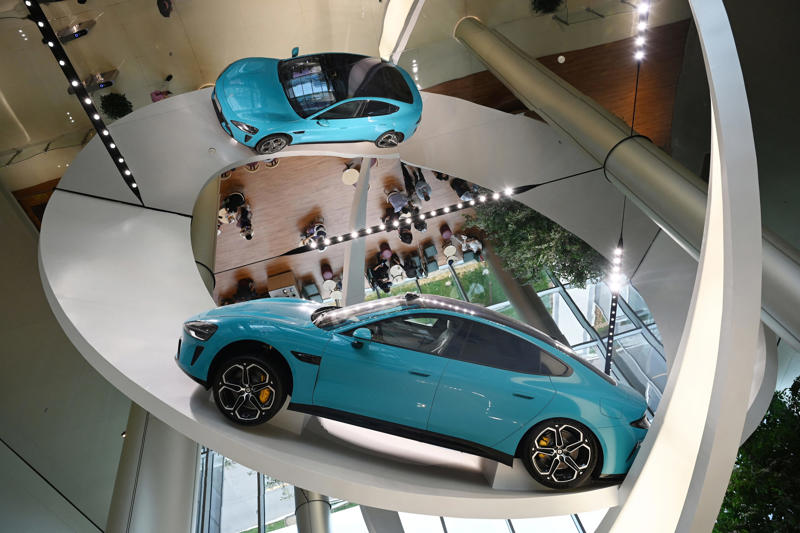 Attracting youth to the industry, What the Michigan auto industry looks like, 'The price of entry ... to be competitive', The future sees in-demand jobs, Giving students a path in, Michigan's 'call to action'