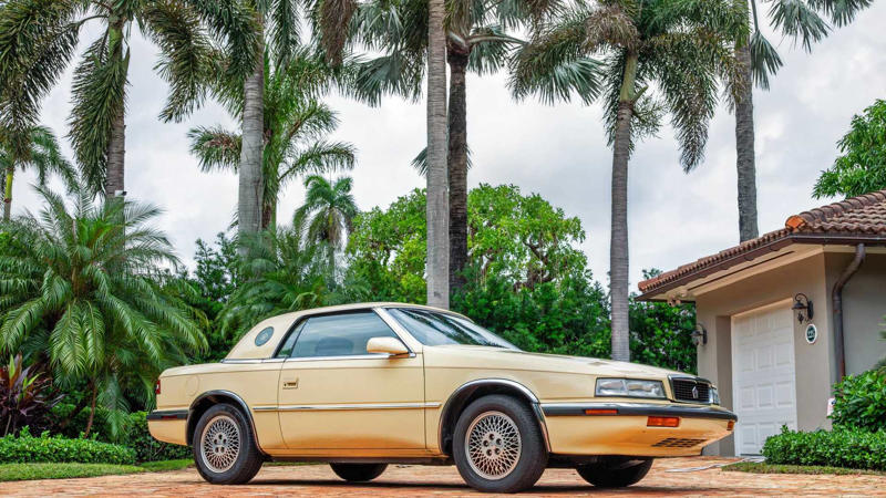 Not Even Italian Craftsmanship Could Save The Chrysler TC From Flopping , Under The Hood Of The Chrysler TC By Maserati , The Chrysler TC By Maserati Is Ridiculously Affordable Today , Other Ferrari-Inspired Machines From The Era