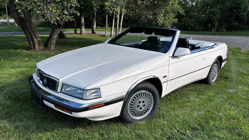 Not Even Italian Craftsmanship Could Save The Chrysler TC From Flopping , Under The Hood Of The Chrysler TC By Maserati , The Chrysler TC By Maserati Is Ridiculously Affordable Today , Other Ferrari-Inspired Machines From The Era
