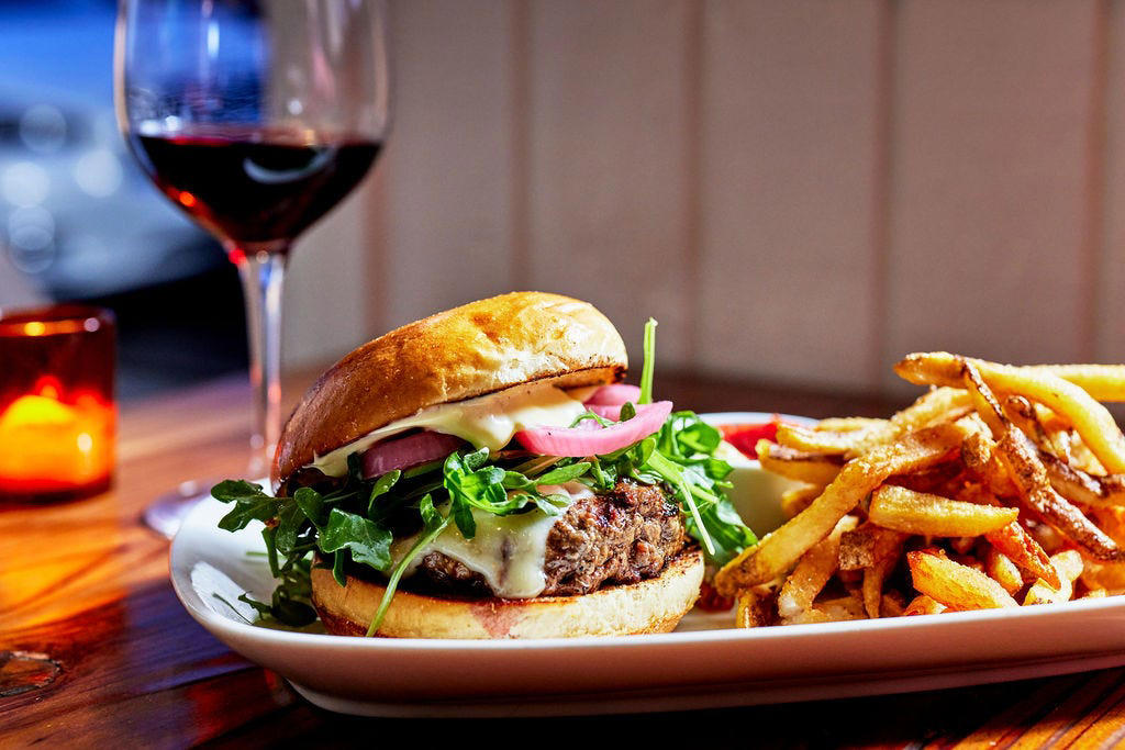 What to See, Where to Eat, Where to Drink, Where to Stay, Grooming Picks