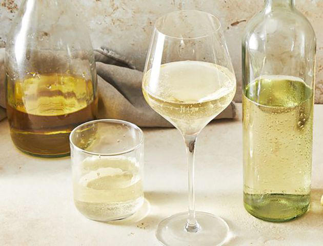 How Long Wine Lasts After Opening, What Affects The Shelf Life Of Opened Wine?, Best Practices For Storing Open Wine, Signs Your Opened Bottle Is Past Drinking , Common Misconceptions About Open Wine