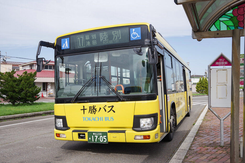 ■代替バスの名手・十勝バスの郊外線, ■指定車両は特になし?, ■三セク鉄道時代の面影があちこちに, ■時刻表から読み取れないこと, ■ありそうでない（?）バス像の持ち主