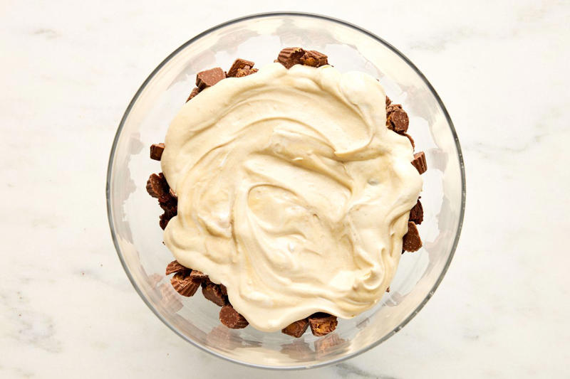 Can Be Made In Advance, Showstopping Display, Crowd-Pleasing Flavors, A Touch Of Nostalgia, Easy To Make, Prepare The Components, Assemble The Trifle