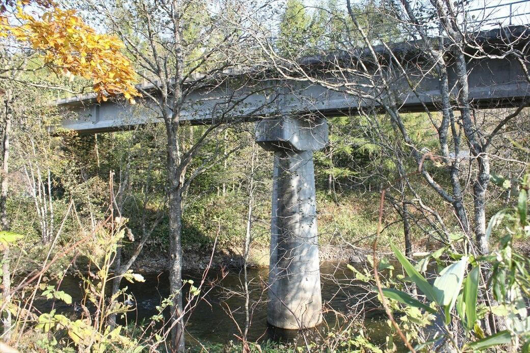 路線名が体現する「未成線」, 鉄道の迂回ルートを解消, 「廃止」と「建設」が並行して進む, 「開業まで残り少し」で凍結, 美幸線周辺の鉄道も消滅, いまも残る路盤やトンネル