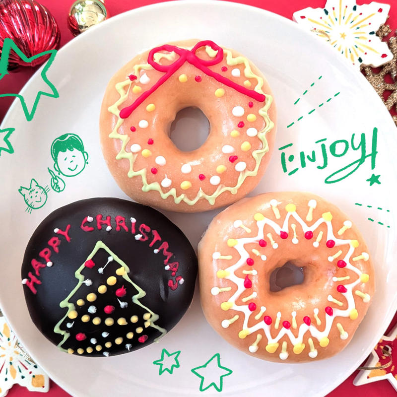 チョコペンを購入していたのだった, ツヤツヤ！デコレーション向きのドーナツを調達, 肩の力をぬいて、気負わずに描こう, チョコペン画伯の誕生, 創造性を爆発させて、楽しいクリスマスに！