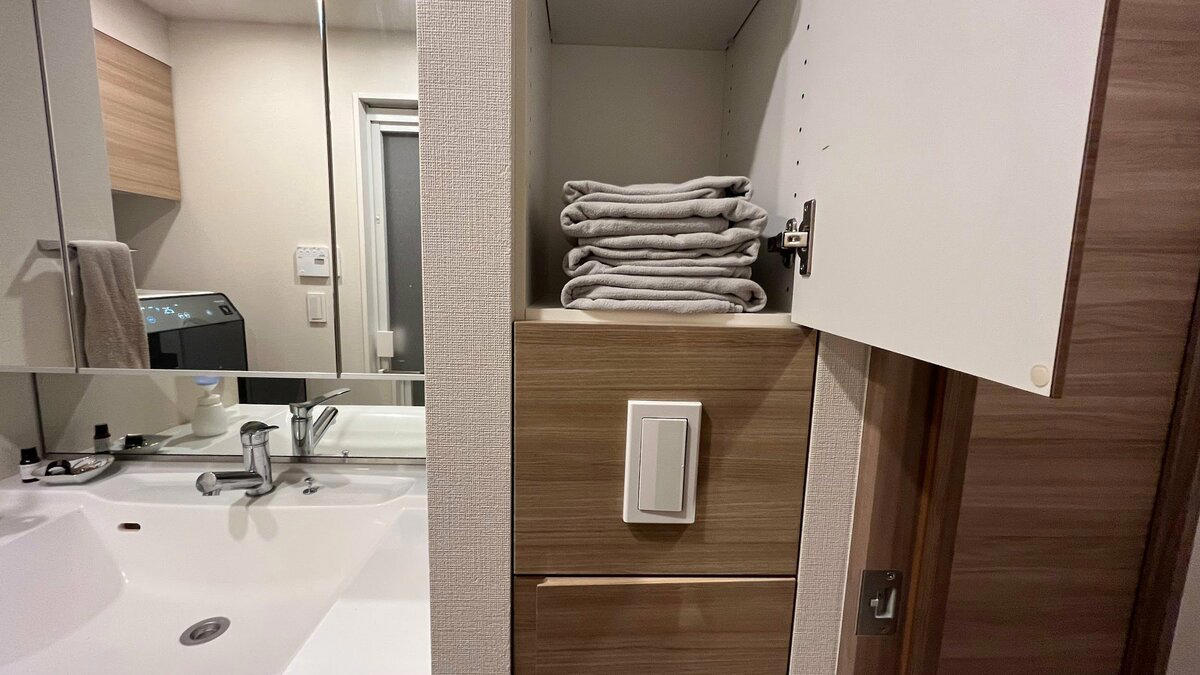 1：冬服を「着たい・着たくない」で素直に判断, 2：たまる紙類。書類は期限ぎれ・重複だけチェック, 3：タオル類を「家族人数×2枚」で整える, 年末こそ「無理しない片付け」がいい