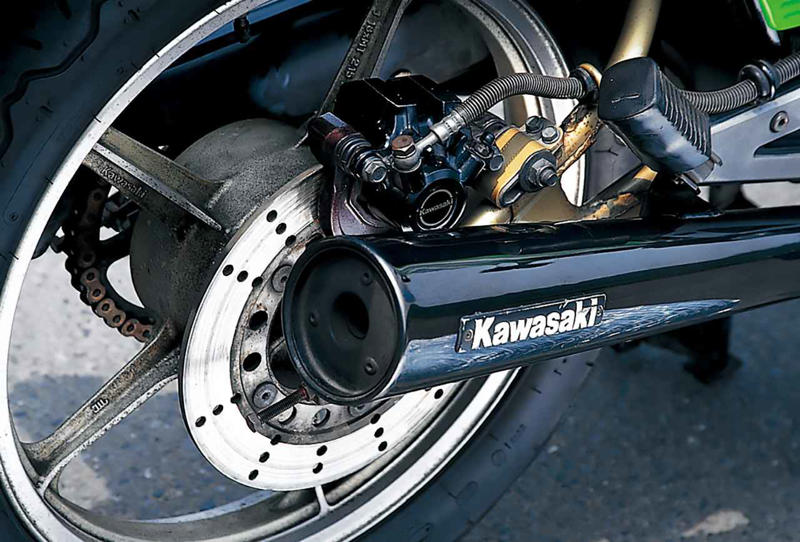 カワサキ「Z400GP」（1982年）の概要, カワサキ「Z400GP」（1982年）の各部装備・ディテール解説, カワサキ「Z400GP」（1982年）のカタログ, カワサキ「Z400GP」（1982年）の主なスペック・当時価格, 関連のおすすめ記事
