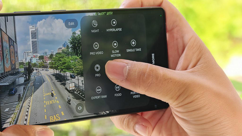Never Miss a Moment with Motion Photo, Activate 200MP Mode for “Ultra” Details, Unlock More Controls with Pro &amp; Expert RAW, Great Photo Ruined by Photobombers? Galaxy AI’s Got Your Back, It’s Not Just the Gear, But Also the Operator Behind It