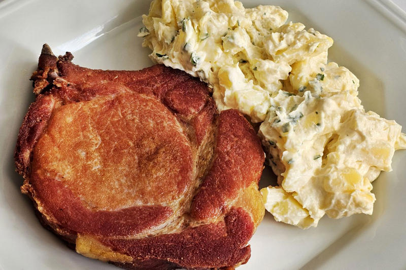 The 5 Best Bottles of Wine at Costco, According to a Sommelier, The Store-Bought Potato Salad That Instantly Takes Me Back to Germany, The 5 Grocery Store Chains With the Best Bakery Departments, Fans Say These 5 Grocery Stores Have the Best Fried Chicken, The 5 Best Hidden Gems at Costco You’re Probably Walking Right Past, The Korean Products You Should (and Shouldn’t) Buy at Costco