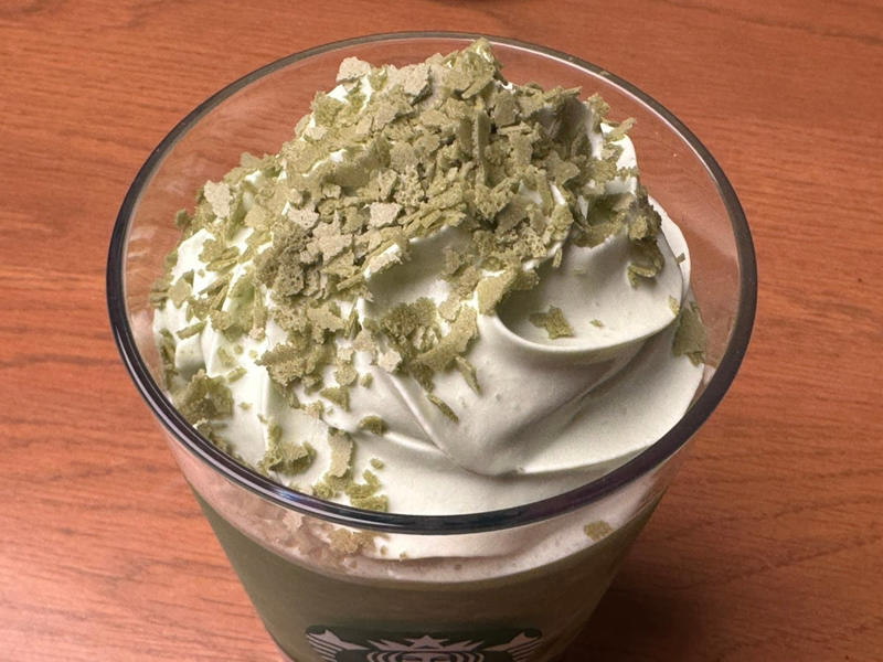 上から下まで抹茶づくし！, 玉露好きな方はラテがおすすめ！, スターバックス初の米糀ビバレッジ, 三角から丸い形に変更になったスコーン