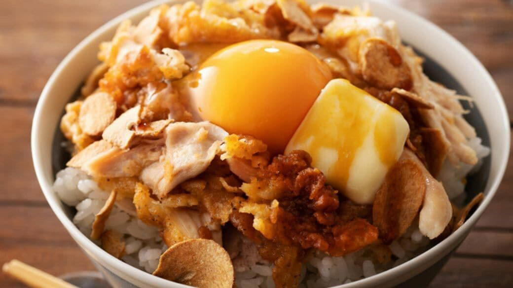 KFCのクリスマスキャンペーンは1974年から始まった, オススメレシピ3選をご紹介！, ナゲットから染み出すガーリックオイルが…, 期間限定で展開した「KFC Christmas Restaurant」, 「KFCレストラン」で食べられるメニューも