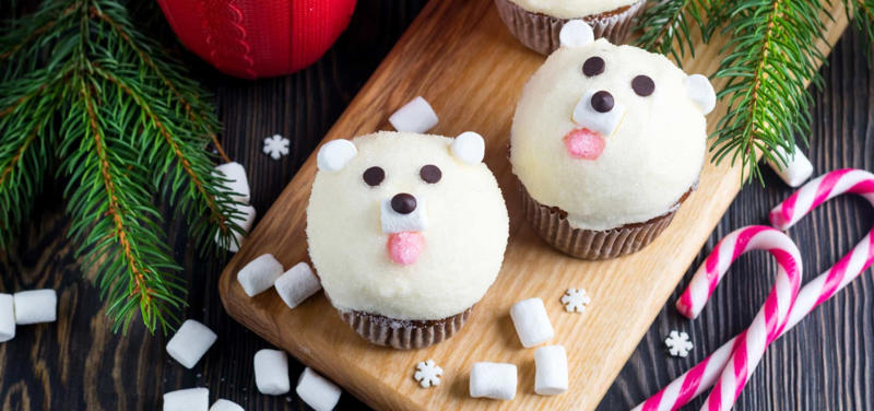 Polar bear cupcakes Candy cane cake pops, Polar bear cupcakes, Festive truffles, Red velvet cupcakes, Strawberry Santas, Chocolate mocha cupcakes, Christmas tree cakes, White chocolate Christmas bark, Eggnog cheesecake, Chai snowflake cookies, Gingerbread cake with eggnog frosting, Chocolate yule log cake, Candy cane cake, Hanging cookies, Rocky road fudge, Cranberry pie, Cookie tree, Red velvet trifle, Gingerbread hot chocolate, Reindeer cookies, Gingerbread loaf cake, Jam sandwich cookies, Baileys chocolate mousse, Pumpkin mousse, Maple pecan cheesecake, Orange liqueur cake, Pear and cranberry tart, Pumpkin babka
