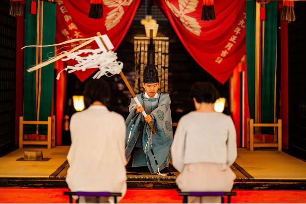 1.【界 出雲】八百万の神々が集う出雲で運を開く「出雲大社お詣り支度プラン」, 2.【界 鬼怒川】世界遺産、日光東照宮で新年の活力を得る「日光東照宮特別祈祷プラン」, 3.【界 霧島】創建約1500年、国宝「霧島神宮」で特別祈願「霧島開運旅2026」, 4.【界 長門】山口県名産のふぐと、開湯伝説ゆかりの寺での厄除け祈願「厄除け開運ふく滞在」, 5.【青森屋】7体のねぶた七福神が出迎え、福を招くイベント「わっつど開運まつり」, 6.【星のや富士】富士山の雄大な自然の中で願う開運「富士山麓の開運ステイ」, 7.【星のや沖縄】生命力あふれる太陽の光の下で、健やかな1年と福運を願う「吉祥若太陽(わかてぃだ)滞在」
