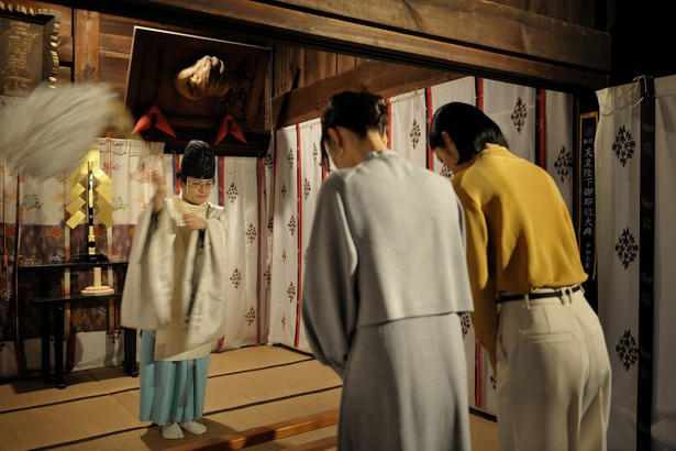 1.【界 出雲】八百万の神々が集う出雲で運を開く「出雲大社お詣り支度プラン」, 2.【界 鬼怒川】世界遺産、日光東照宮で新年の活力を得る「日光東照宮特別祈祷プラン」, 3.【界 霧島】創建約1500年、国宝「霧島神宮」で特別祈願「霧島開運旅2026」, 4.【界 長門】山口県名産のふぐと、開湯伝説ゆかりの寺での厄除け祈願「厄除け開運ふく滞在」, 5.【青森屋】7体のねぶた七福神が出迎え、福を招くイベント「わっつど開運まつり」, 6.【星のや富士】富士山の雄大な自然の中で願う開運「富士山麓の開運ステイ」, 7.【星のや沖縄】生命力あふれる太陽の光の下で、健やかな1年と福運を願う「吉祥若太陽(わかてぃだ)滞在」