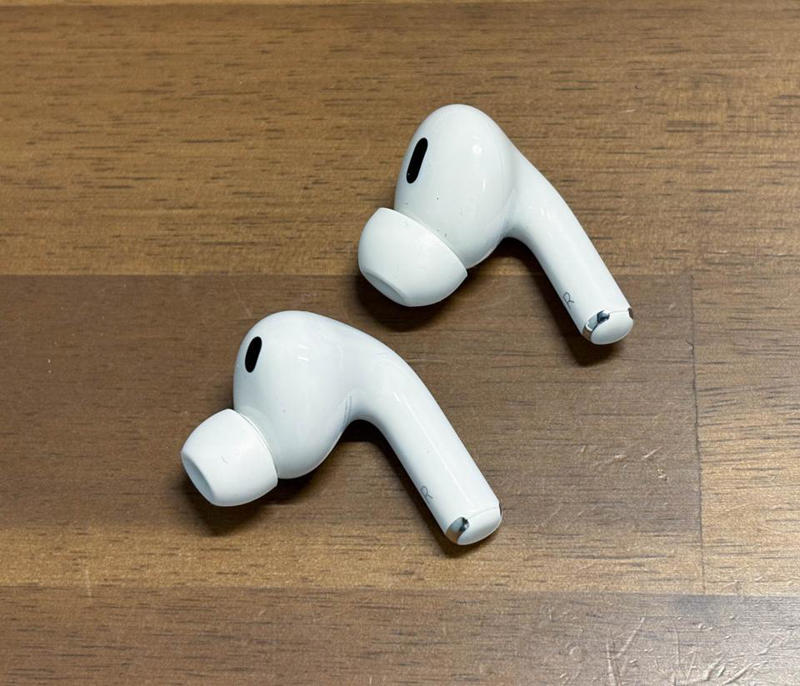 Pro3は「上位モデル」なのか、AirPods 4とは別なのか, Pro3とAirPods4、装着感の違い, ノイズキャンセル性能の差, 音質と機能面の差, まとめ：価格差と総合評価