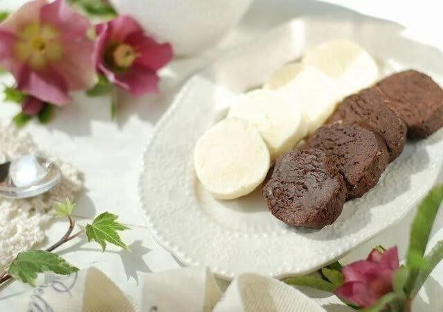 コク甘濃厚！ピーナッツバタークッキー, ピーナッツバタークッキーの材料（12枚分・約146kcal／1枚）, ピーナッツバタークッキーの作り方（調理時間：約20分）, とろける新食感♡生チョコクッキー, 生チョコクッキーの材料（10枚分・約56kcal／1枚）, 生チョコクッキーの作り方（調理時間：約30分）, 簡単可愛い♡メレンゲクッキー「クロッカン」, クロッカンの材料（30個分・約38kcal／1個）, クロッカンの作り方（調理時間：約30分）, さくホロ食感がくせになる！ブールドネージュ, ブールドネージュの材料（20個分・約47kcal／1個）, ブールドネージュの作り方（調理時間：約30分）