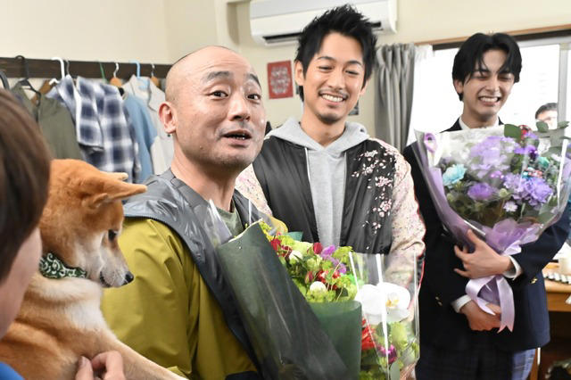 「来月くらいから（続編を）撮り始めても」大泉洋、再結集に意欲!?, ディーン・フジオカ「心の中で永遠に咲き続ける」, 北村匠海＆新原泰佑＆向里祐香ら【Young3】も笑顔でクランクアップ, キャスト8名クランクアップコメント全文
