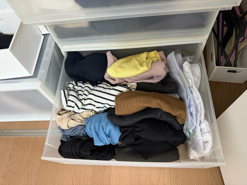 1：ものの捨てどきは、上質でも使っていて「疲れる」とき, 2：“安いから買う”は卒業。「自分に似合うか」を最優先に, 3：履かないヒールに「いつか」は来ない。痛い靴こそ手放して, クローゼットを整えると、自然と暮らしも心地よく
