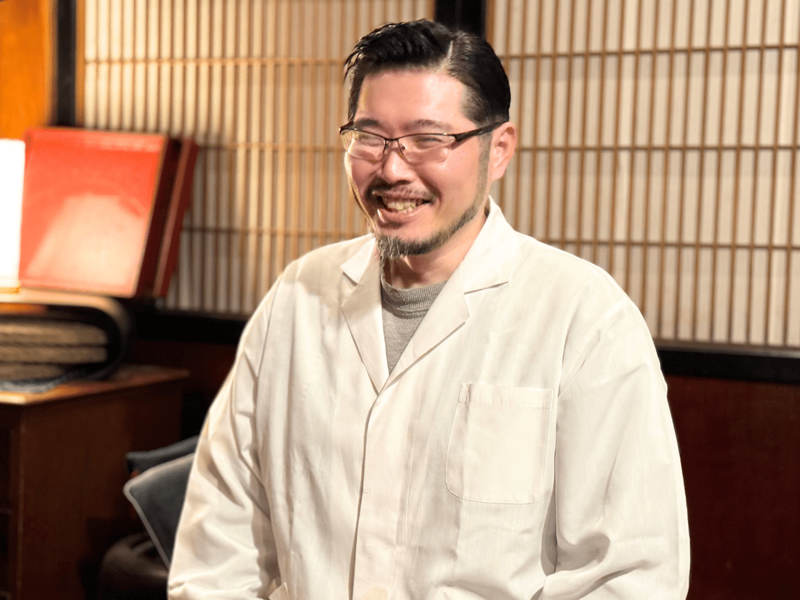 親子二代で紡ぐ50年の歴史, 「魚の基本」を求めて選んだ道, 名店で学んだ「おもてなし」, 名物うなぎと地酒で新たな客層を