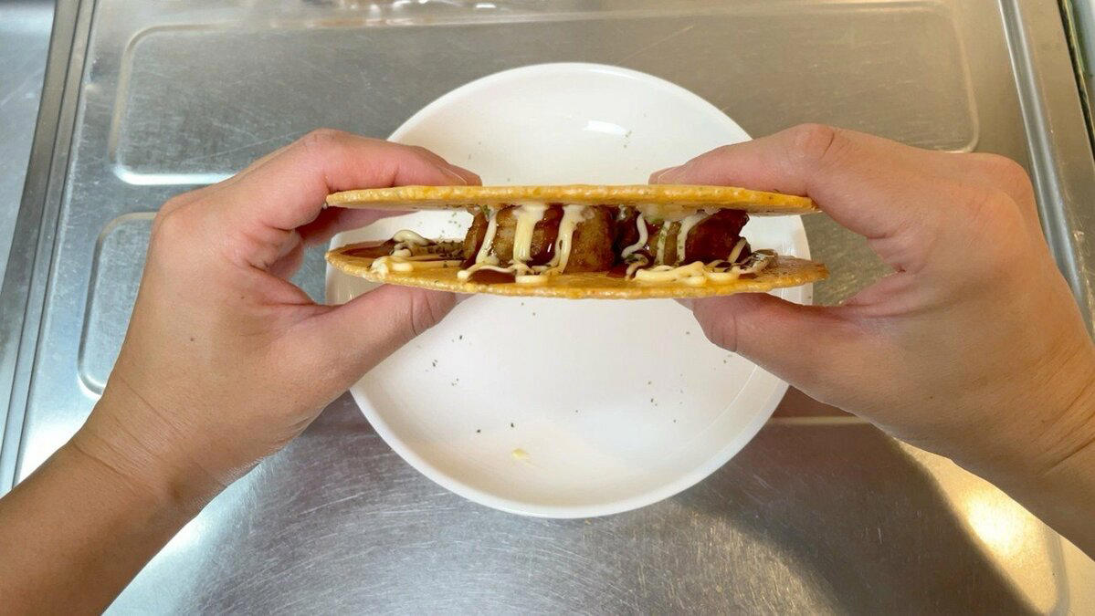 1：ふわとろ食感がたまらない「冷凍たこ焼き」, 2：“最高の食べ方”で楽しみたい「えび大判焼き」, 3：アレンジ自在の「バターロール」, 4：お弁当におやつに万能な「さけるモッツァレラ」, 5：コシのある食感がヤミつきの「讃岐うどん（乾麺）」