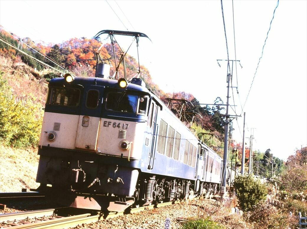 勾配路線用の青い電気機関車, 中央本線を舞台に大活躍, 早朝の「山手貨物線」の思い出, EF64形のラストスパート
