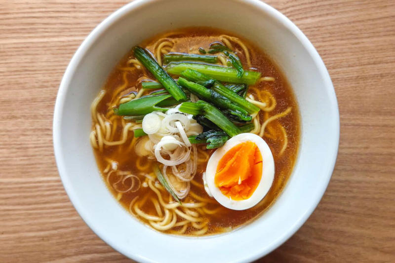 ■売り切れ続出？　季節限定「出雲そば」, ■かけそばを作ってみる, ■優しいつゆの味わいがたまらない, ■年始のラーメンも無印で決まり