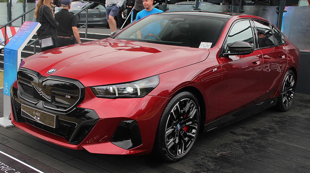 Lucid Air Sapphire , Mercedes-Benz EQS , BMW i7 , Porsche Taycan Turbo S , Rolls-Royce Spectre , Tesla Model S Plaid , Genesis Electrified G80 , Cadillac Celestiq , Mercedes-Benz EQE , Lotus Emeya , Jaguar I-PACE , Audi e-tron GT , Maserati GranTurismo Folgore , BMW i5 , Nio ET9